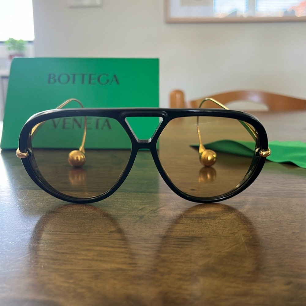 Bottega Veneta Drop Aviator Sunglasses